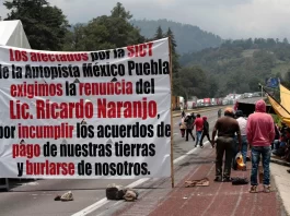 Bloqueo Autopista México Puebla. AMLO Descarta Enviar Fuerzas Abrir Carretera