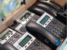 La comunicación pública se amplía con la tecnología VoIP y la recepcionista digital