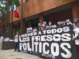 Familiares de presos políticos piden a Sheinbaum intervención urgente ante crisis en Venezuela