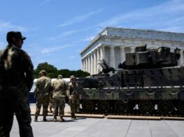 La exclusión de las personas transgénero del ejército estadounidense autorizado provisionalmente por la Corte Suprema, como lo desea Donald Trump