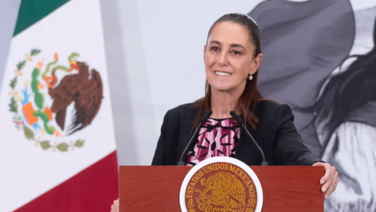 Sheinbaum niega regaño a manifestantes en Puebla; aclara ‘solo levanté la voz’